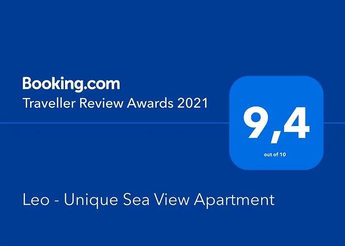 Leo - Unique Glyfada Apartment